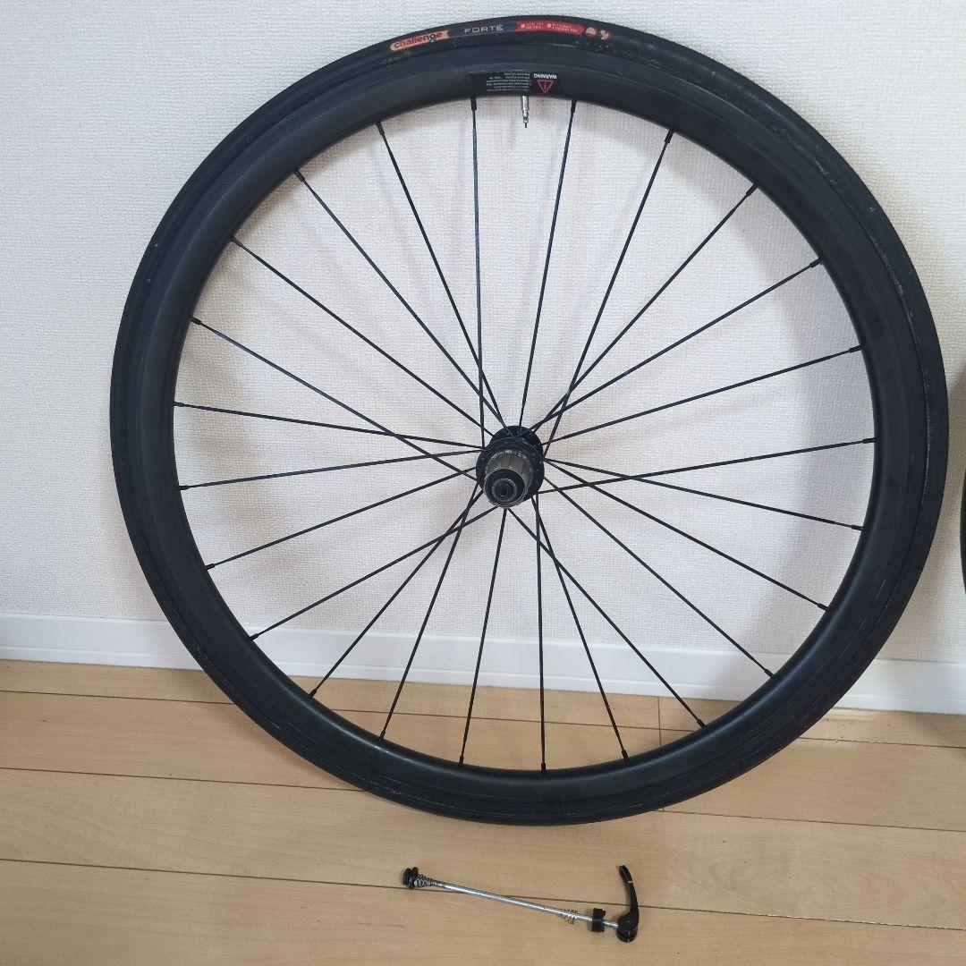 sakya carbon の軽量カーボンチューブラーホイール