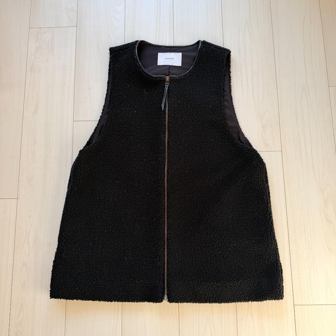 美品✨フレームワーク　ボアベスト ジレ　ノースリーブ ブラック F