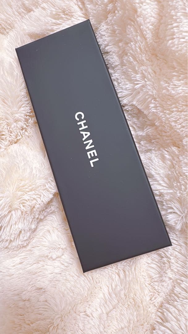 新品未使用CHANEL ロゴスカーフ ブラック・ホワイト(非売品)