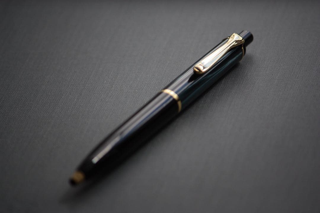 Pelikan ボールペン