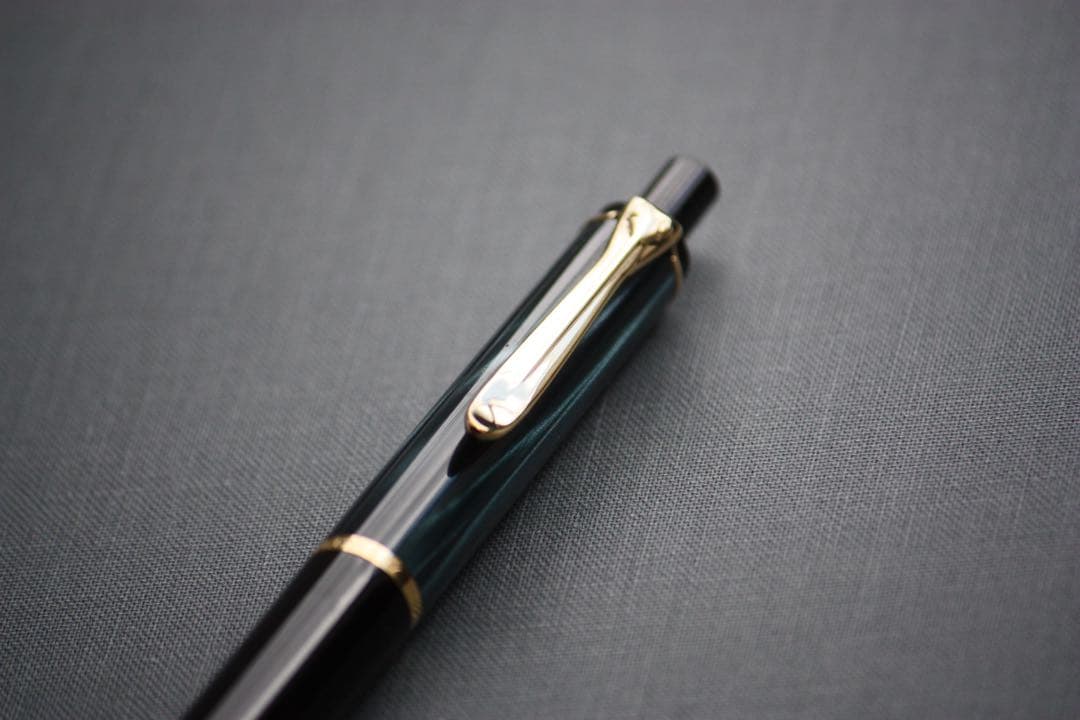 Pelikan ボールペン