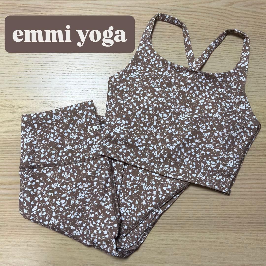 専用！emmi エミ ヨガウェア ブラトップ ヨガパツン 2点セット フラワー