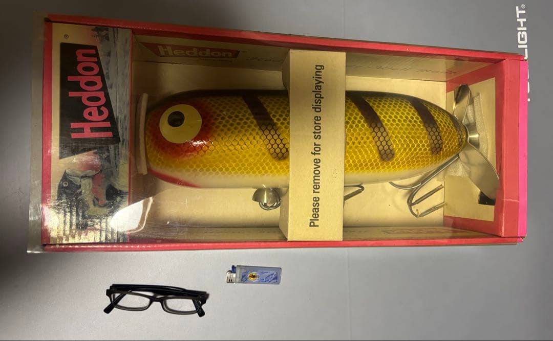 Heddon Giant Lure イエロー・ブラックストライプ