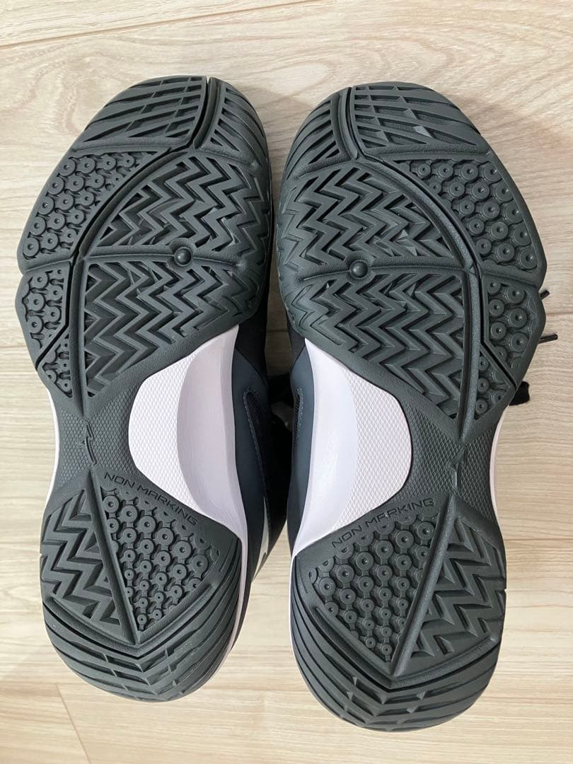 【未使用品】Mizuno ウエーブチェイサー　ブラック/ホワイト　ユニセックス