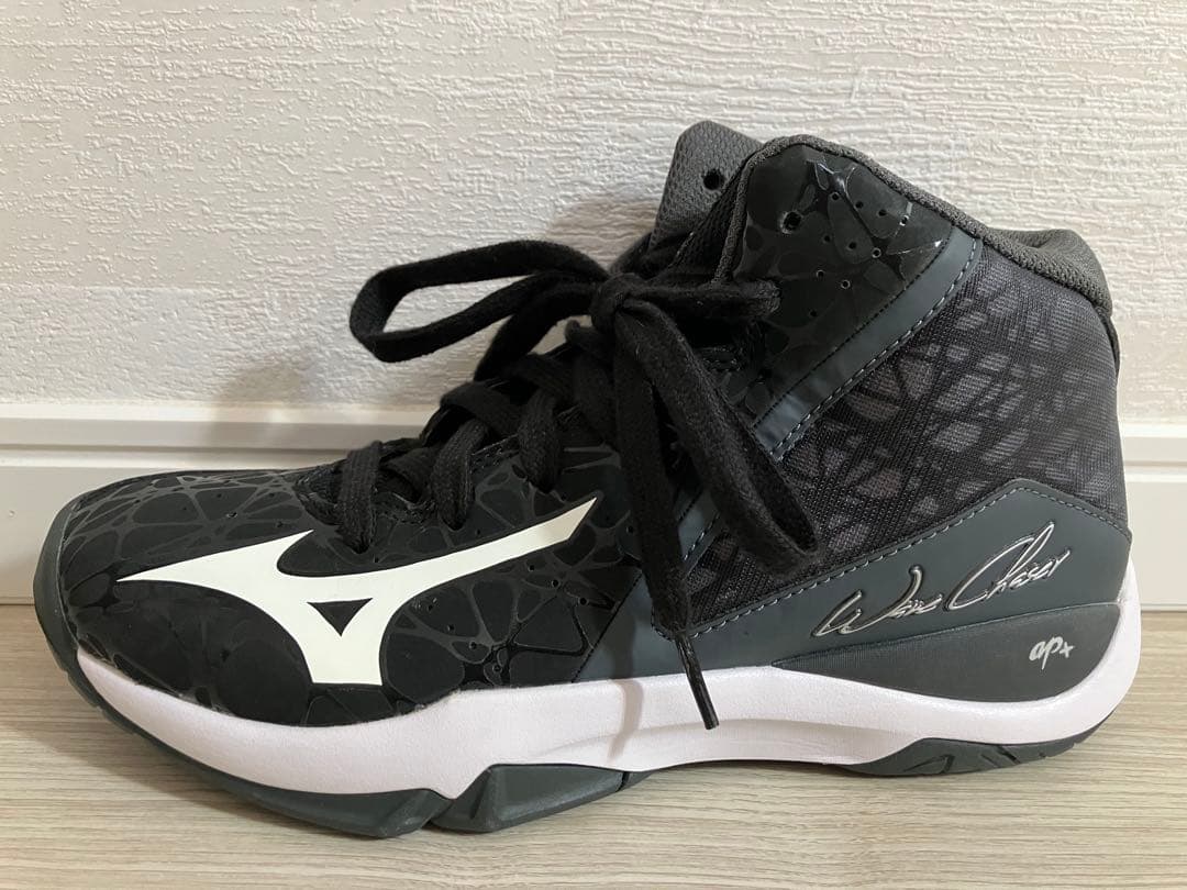 【未使用品】Mizuno ウエーブチェイサー　ブラック/ホワイト　ユニセックス