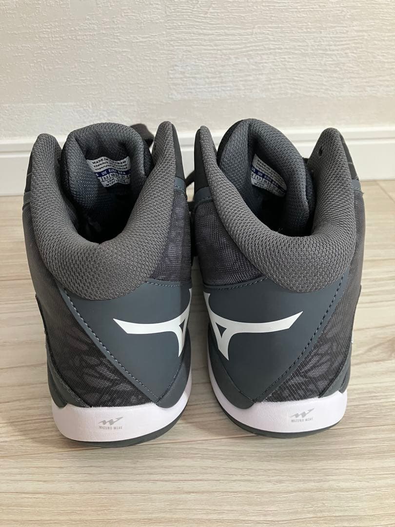 【未使用品】Mizuno ウエーブチェイサー　ブラック/ホワイト　ユニセックス