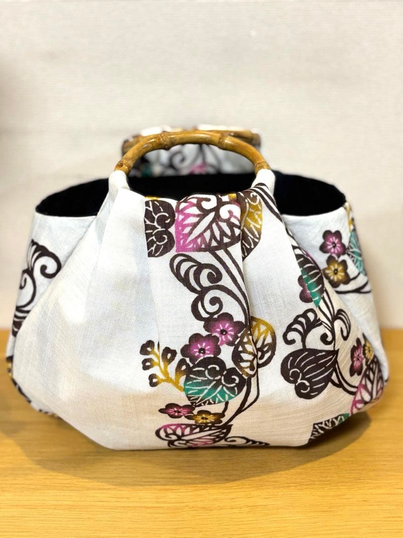 syurei画面和装バック着物バック琉球紅型・琉球柄・葵の柄（白）