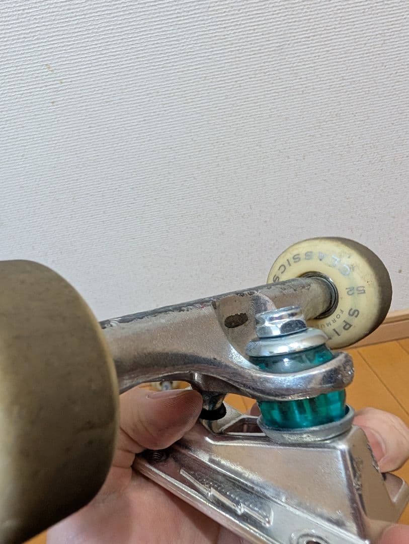 サンダー　ホローライト