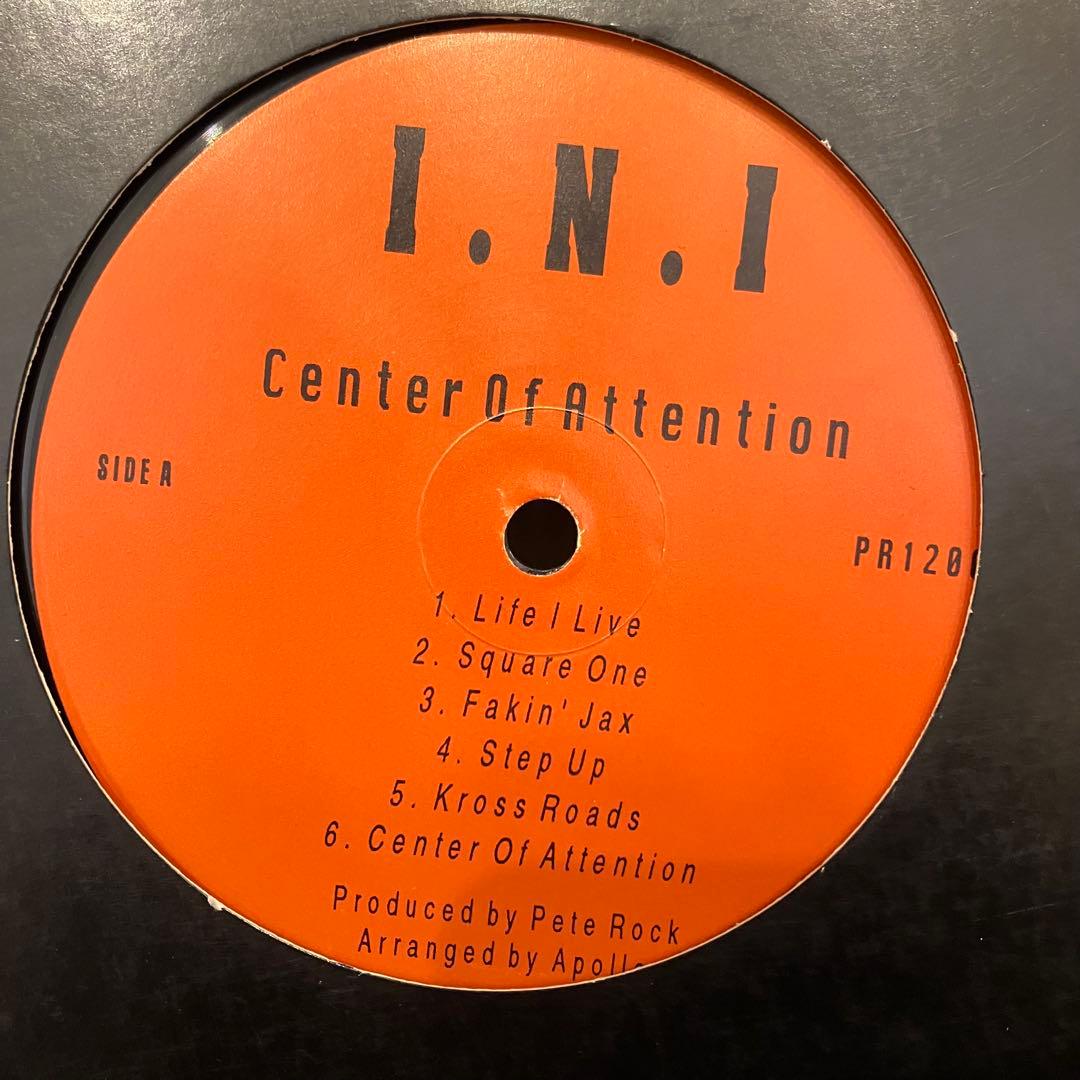 I.N.I Center of Attention レコード