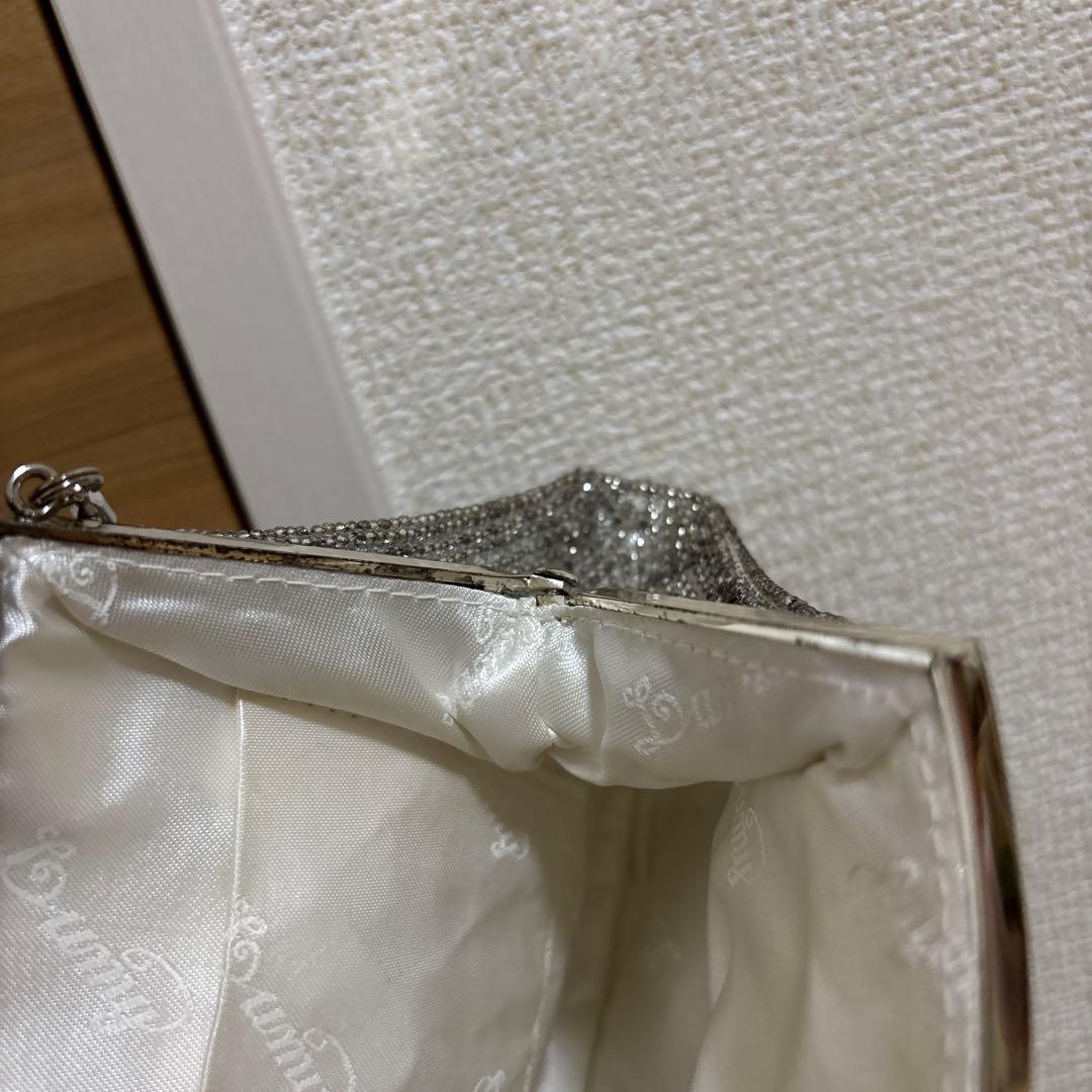 LUMY はしもと　シルバー クラッチバッグ
