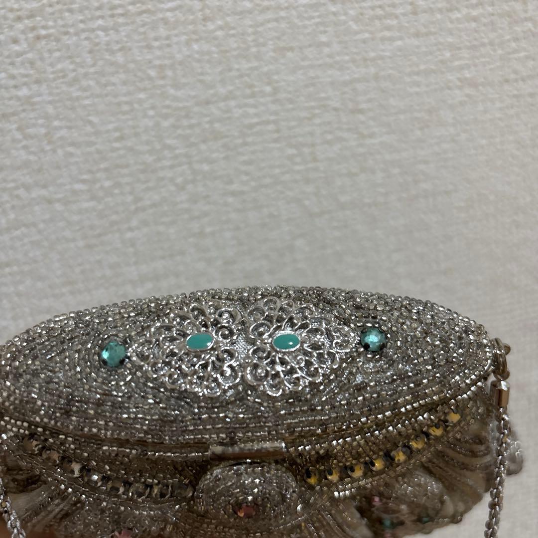 LUMY はしもと　シルバー クラッチバッグ