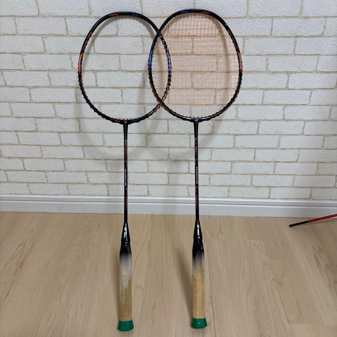 YONEX バドミントンラケットデュオラ10 2本セット