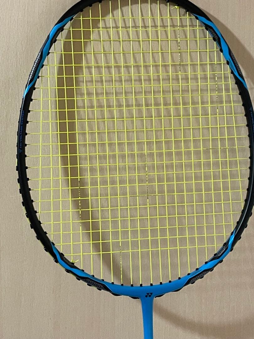 【ほぼ未使用】バドミントンラケットVOLTRICボルトリック1DG