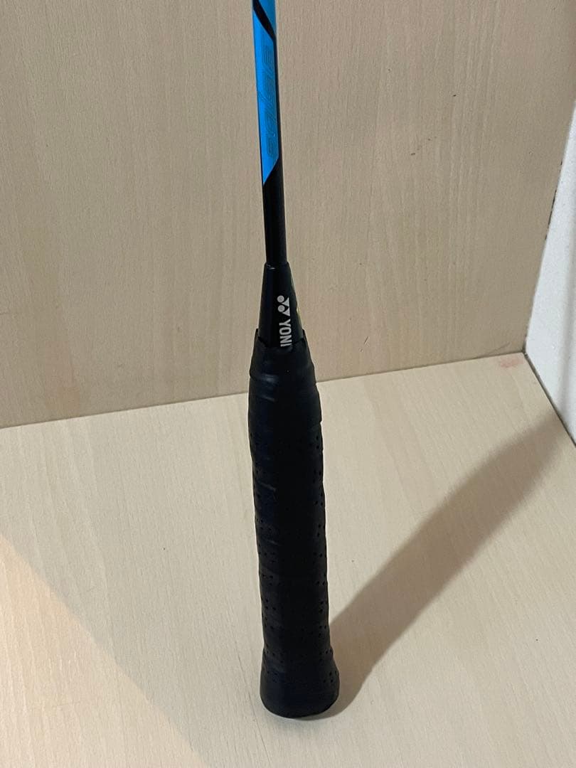 【ほぼ未使用】バドミントンラケットVOLTRICボルトリック1DG