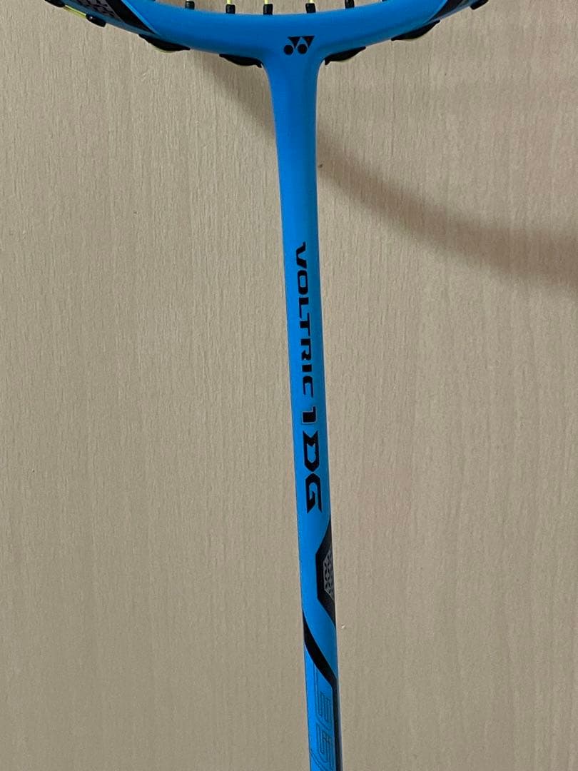 【ほぼ未使用】バドミントンラケットVOLTRICボルトリック1DG