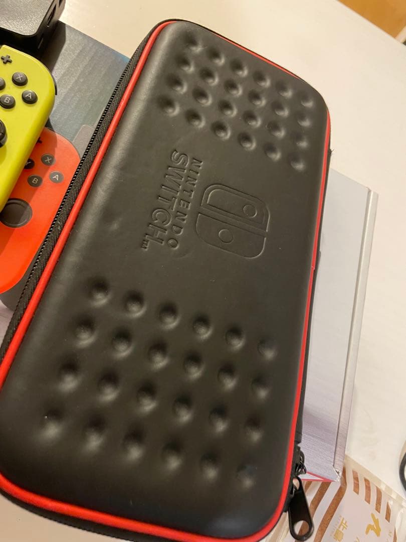 Switch 本体、Joy-Con ＋ カバーセット