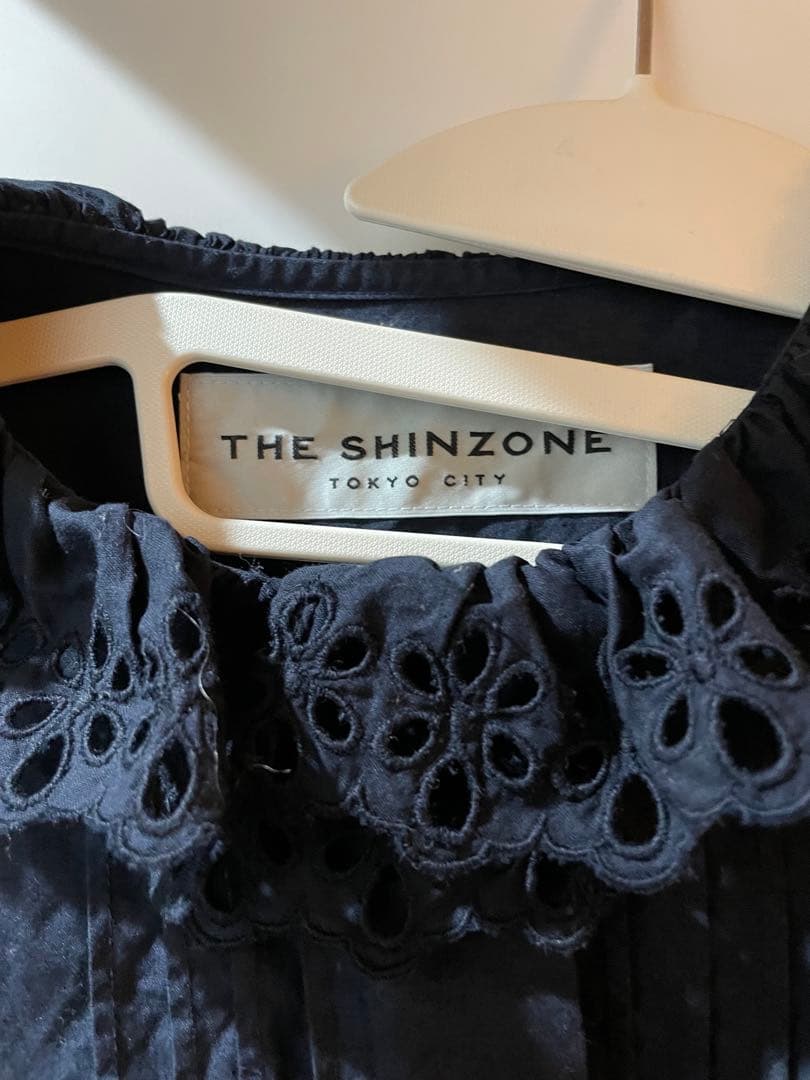 s*6様 シンゾーン　レースカラーシャツ　ネイビー　THE SHINZONE