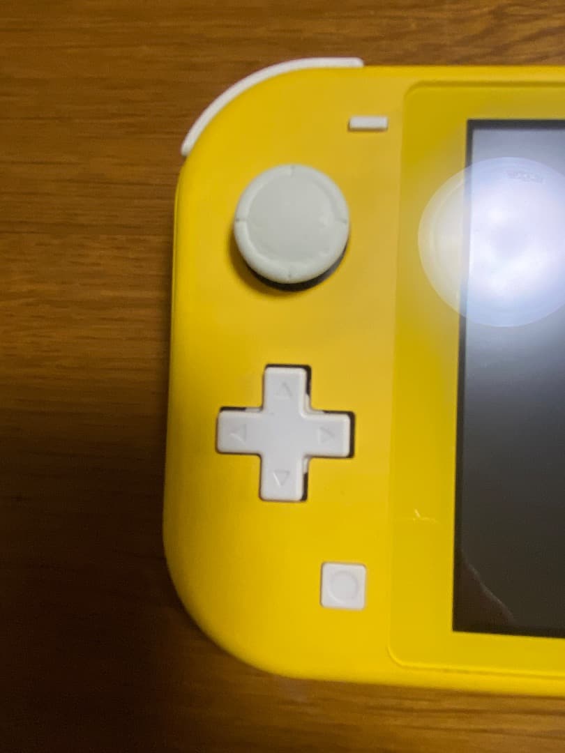 Nintendo Switch Lite 黄色