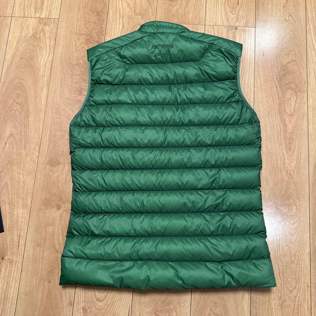 ARC'TERYX グリーンダウンベスト M