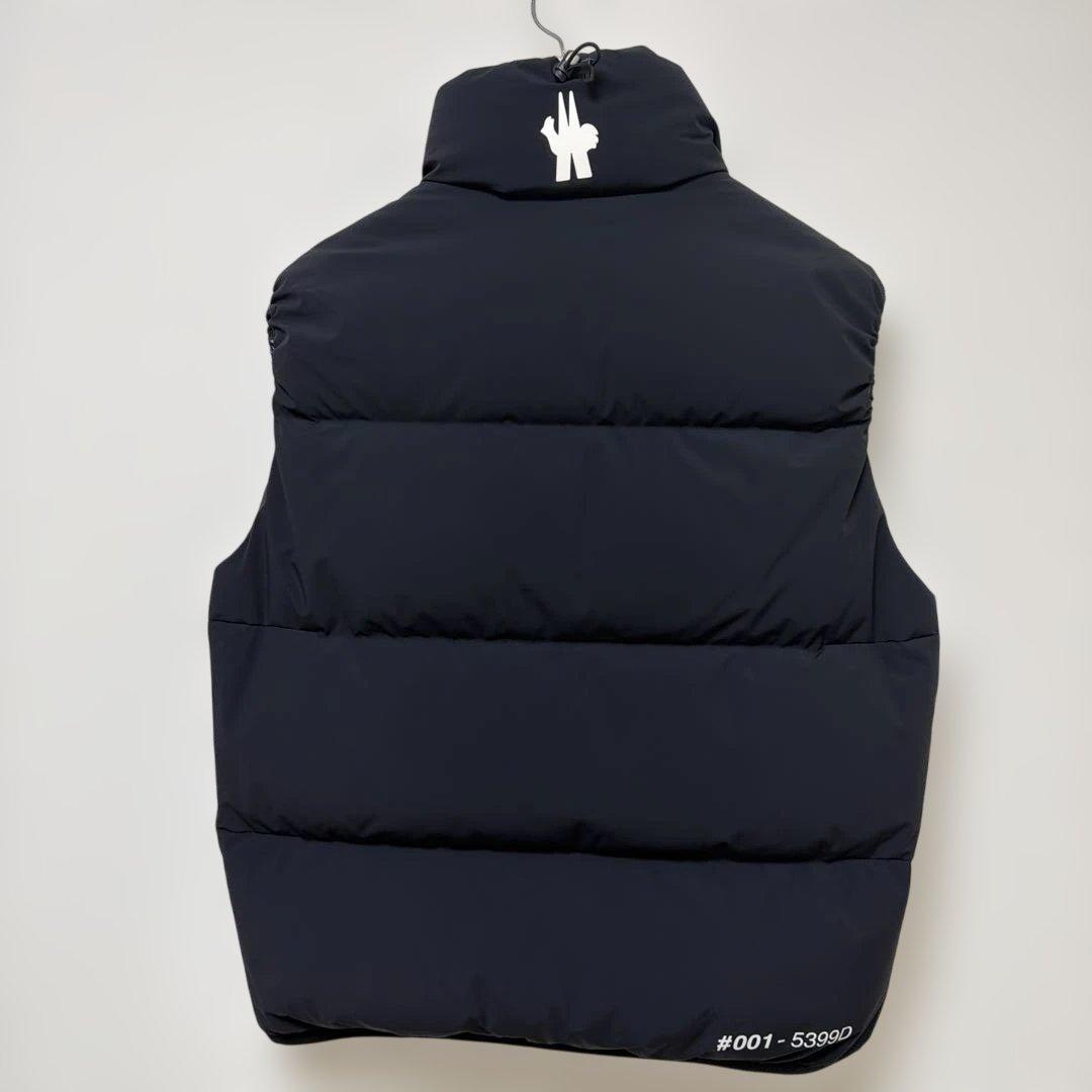 サイズ 3 MONCLER GRENOBLE NANTAUX GILET