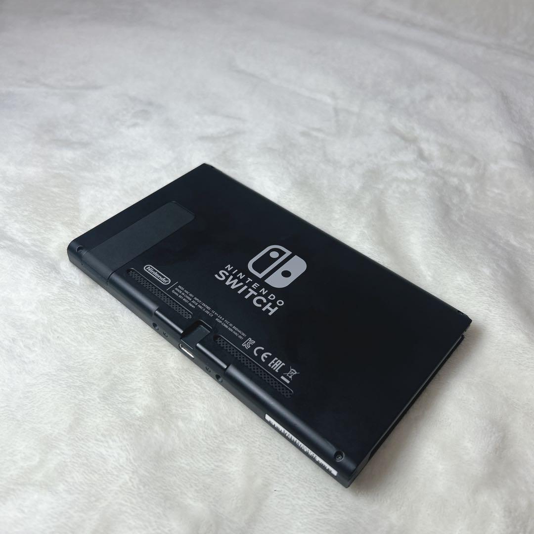 ✨美品✨Nintendo Switch 2018年製　任天堂　ゲーム機
