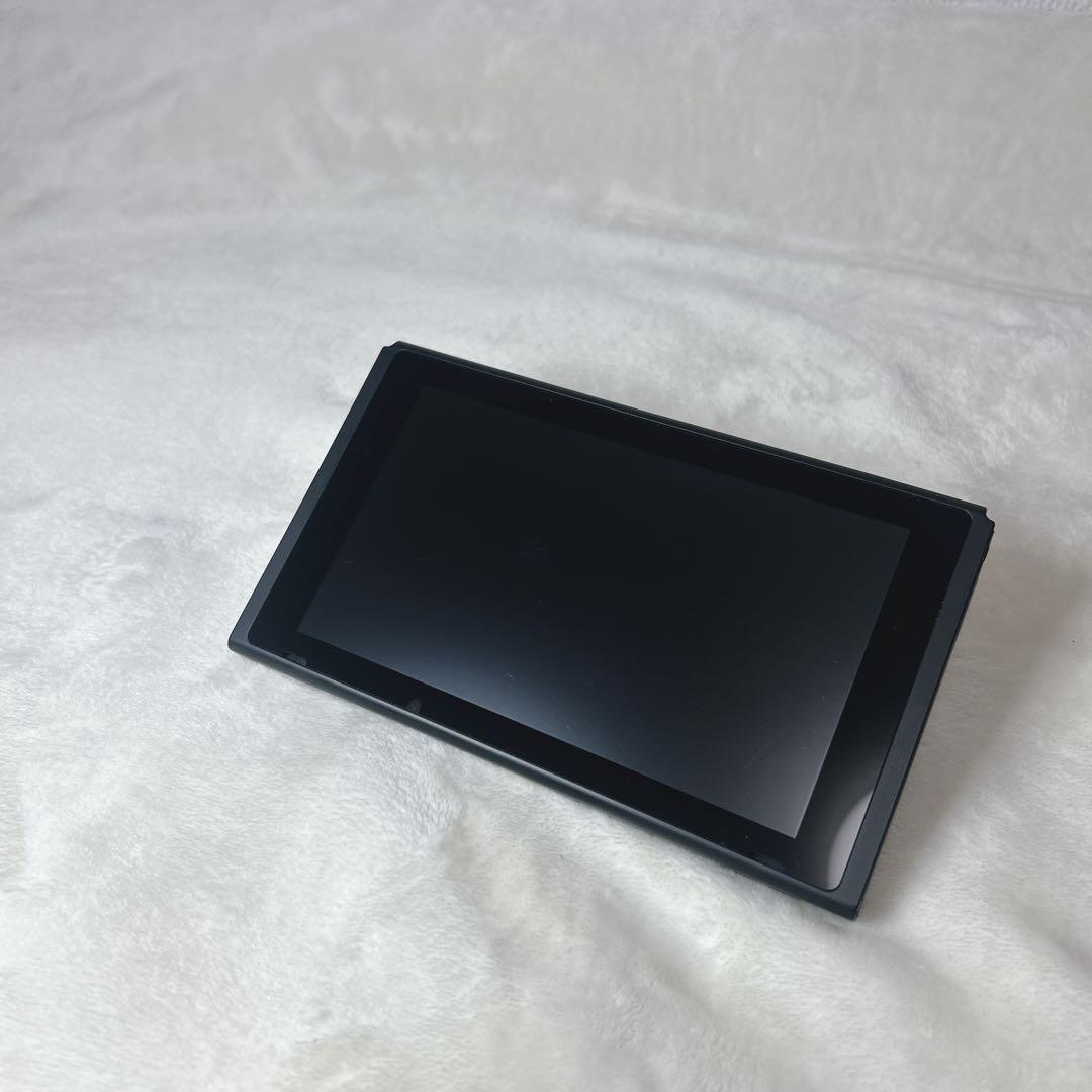 ✨美品✨Nintendo Switch 2018年製　任天堂　ゲーム機