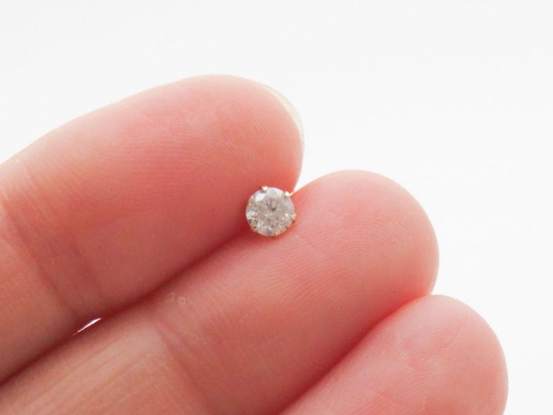 R*O様 本物保証！　K10YG 天然ダイヤモンド0.25ct 片耳ピアス　10