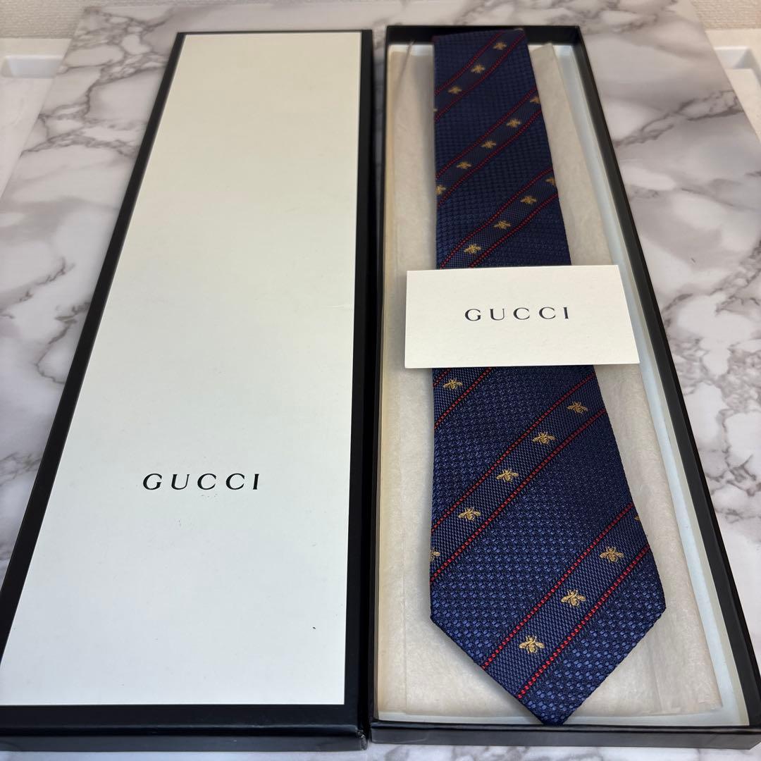 【極美品✨】GUCCI ネクタイ　ネイビー　紺　蜂　ビー　ブルー　青　刺繍　金