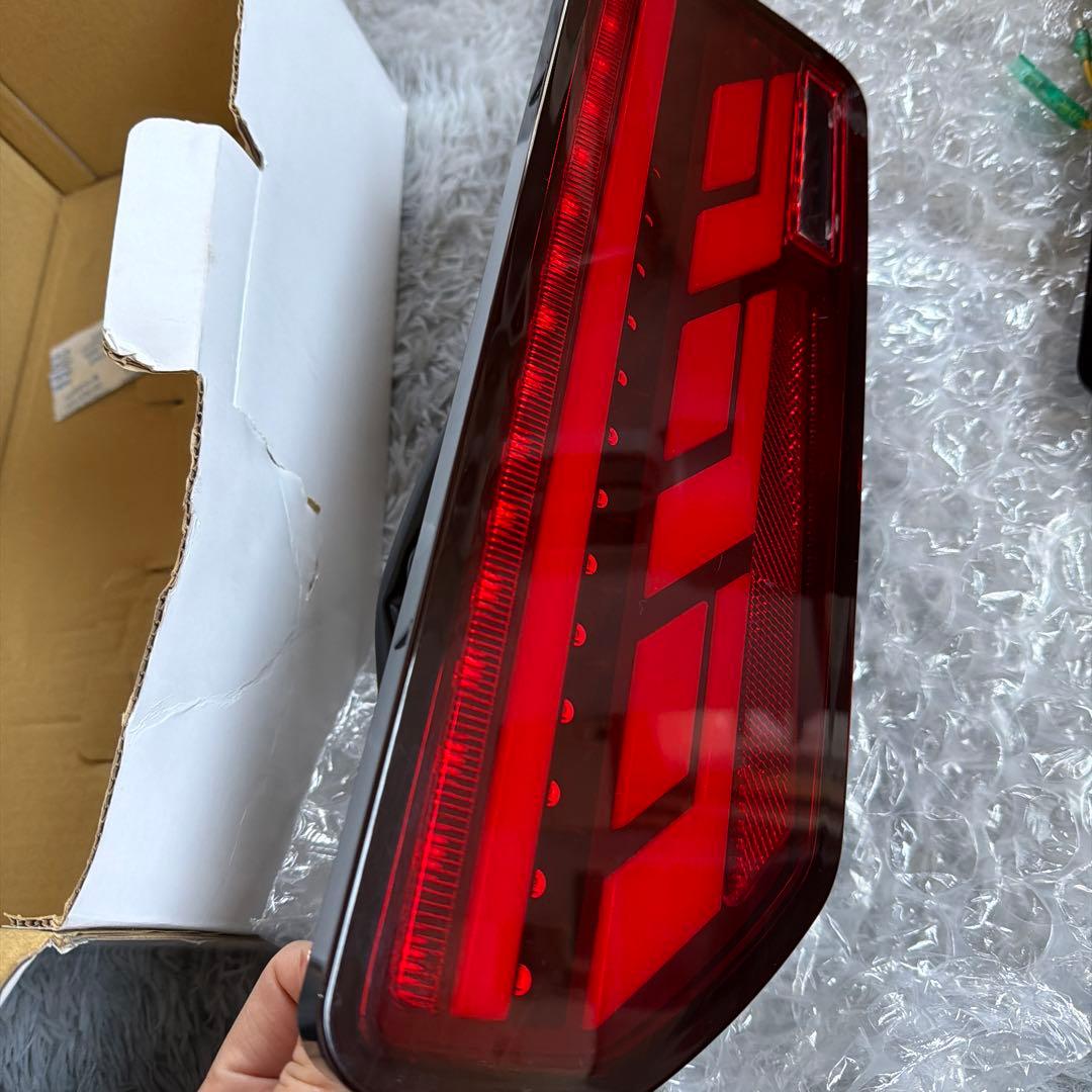 ジムニー　シエラ　赤色テールライト LED付き