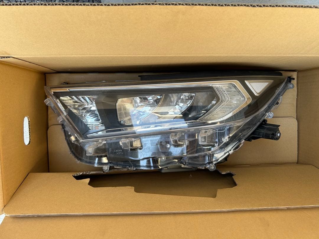 rav4 前期 ヘッドライト 左右セット ウィンカーLED化済‼️