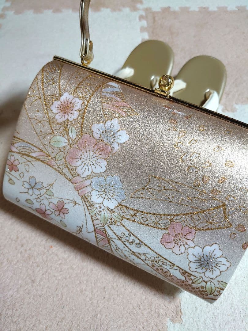 美品 シャンパンゴールド 花柄 和装用 バッグと草履セット