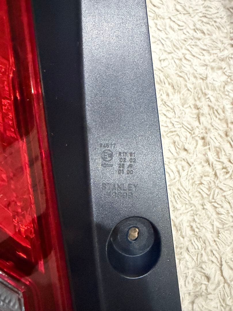 フィット ハイブリッド GP5 後期 純正 テール セット 美品