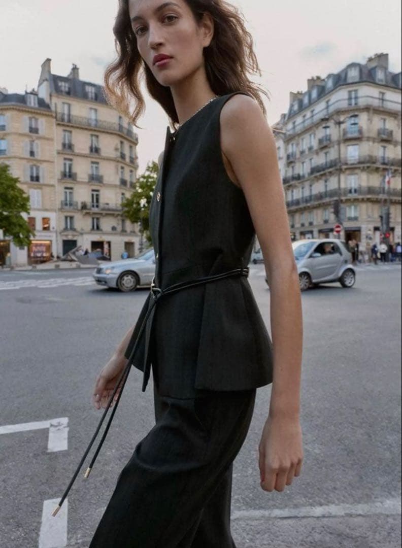 ZARA ベルト付きヘリンボーンペプラムベスト