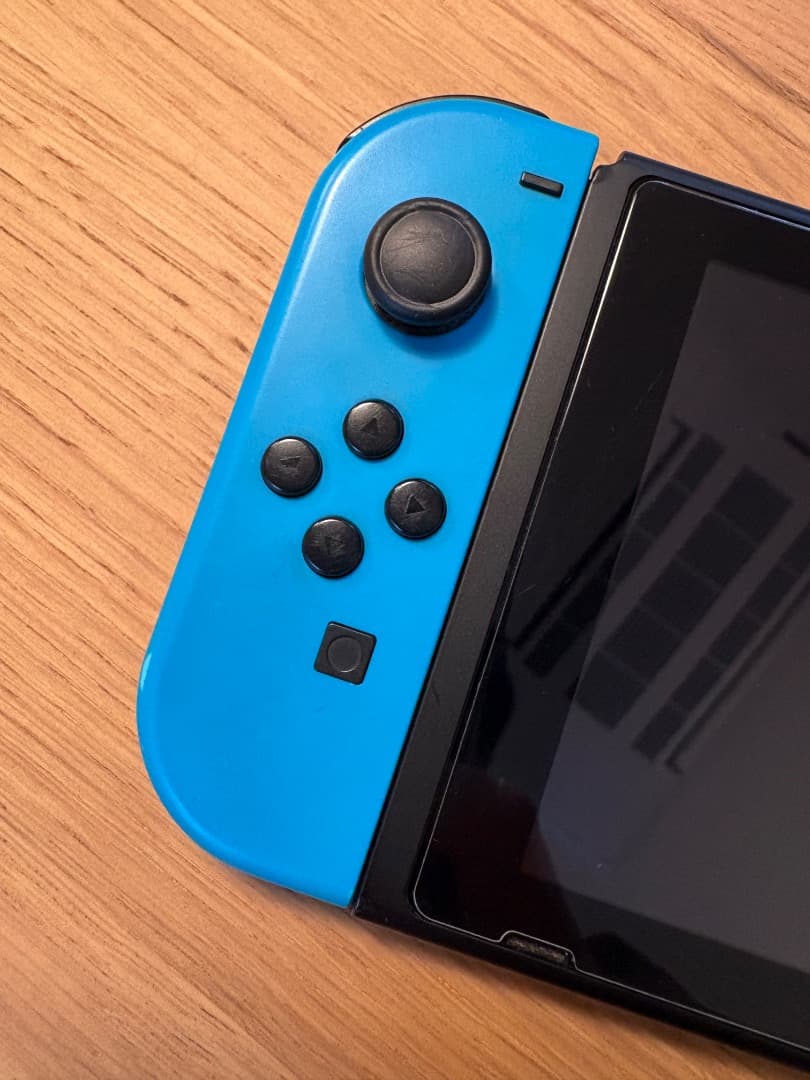 美品★Nintendo Switch 本体 ＋ 付属品