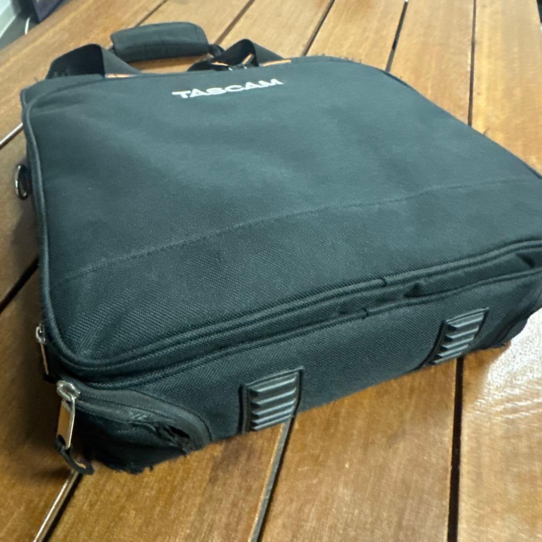配信機器・PA機器・レコーディング機器 tascam model12