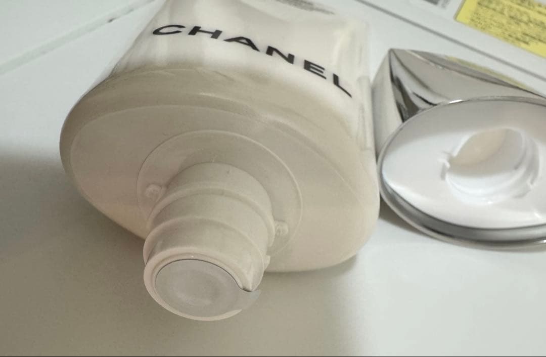 CHANEL エクラプルミエ フォームクレンザー