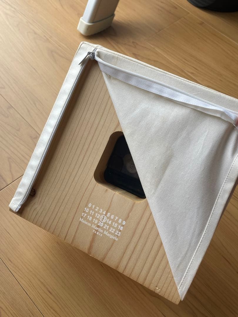MAISON MARTIN MARGIELA 箱付き 動作確認済み 置時計