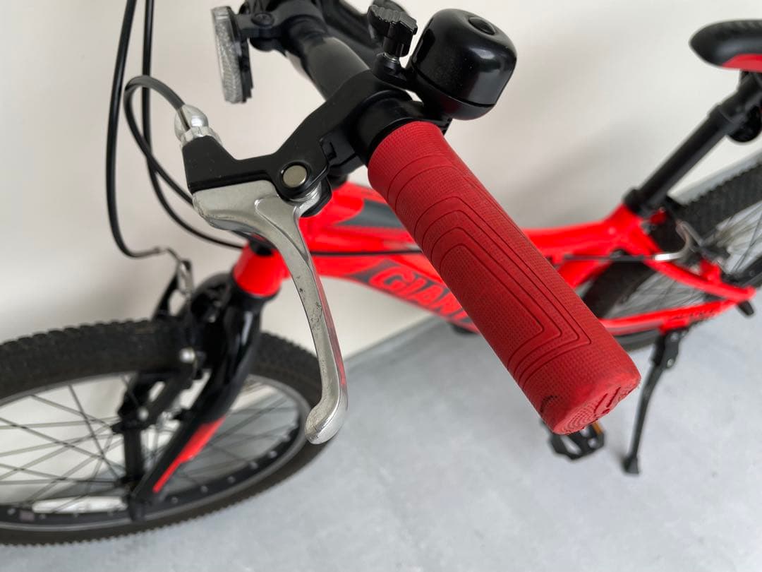 GIANT 子供用自転車 20インチ 赤