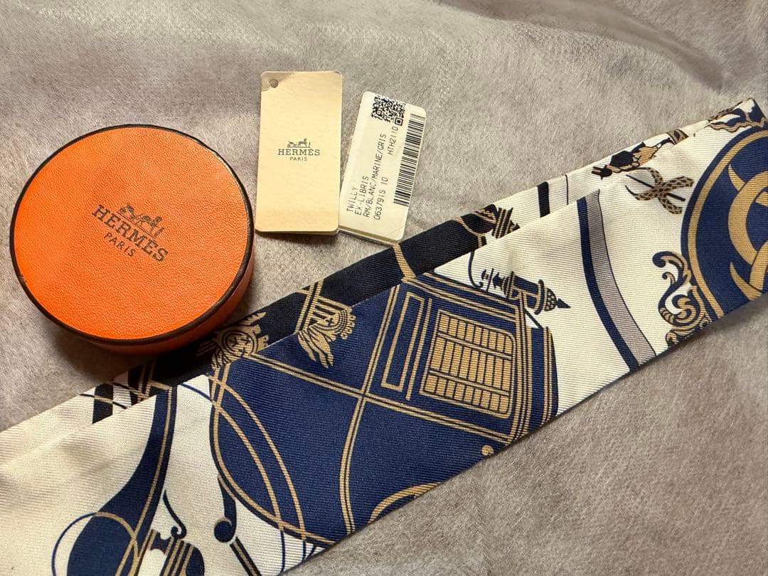 HERMES ツイリー【未使用】