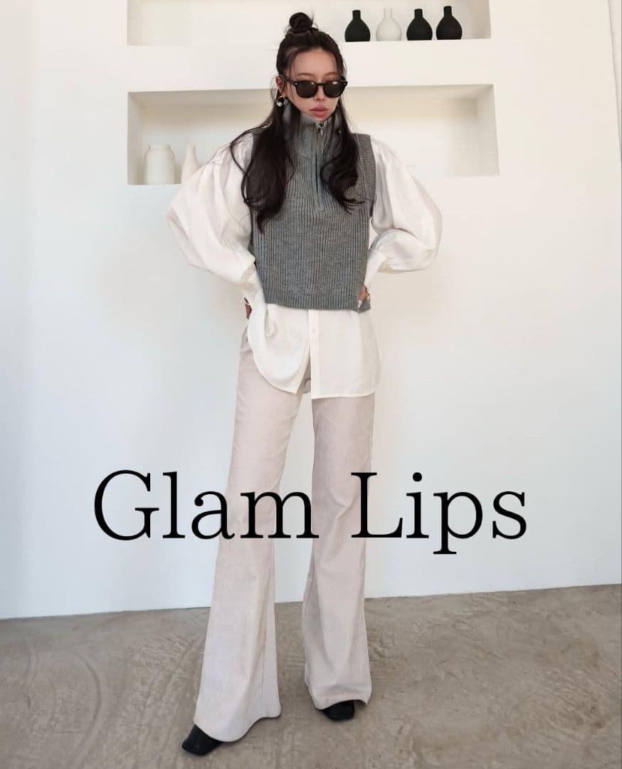 Glam Lips Zipベストドッキングブラウス