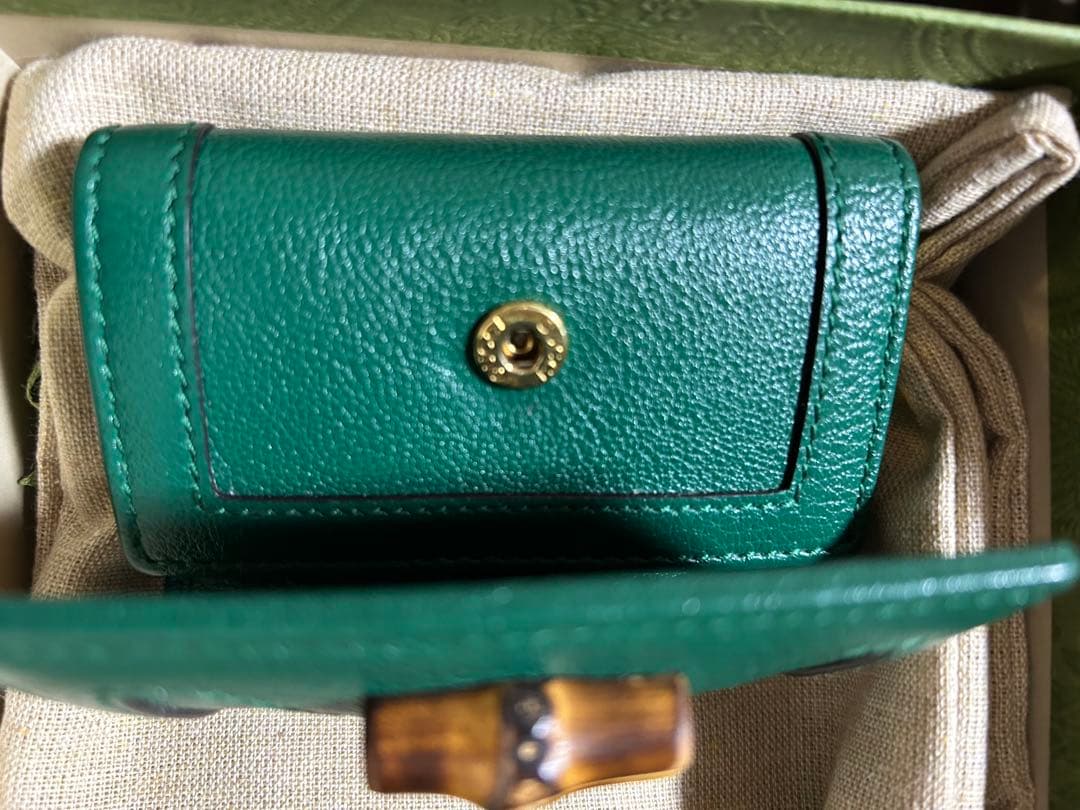 GUCCI グリーンレザーキーケース 金具付き