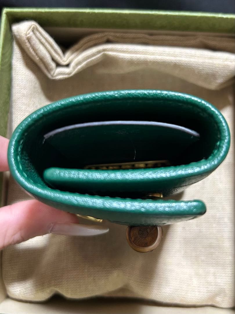 GUCCI グリーンレザーキーケース 金具付き