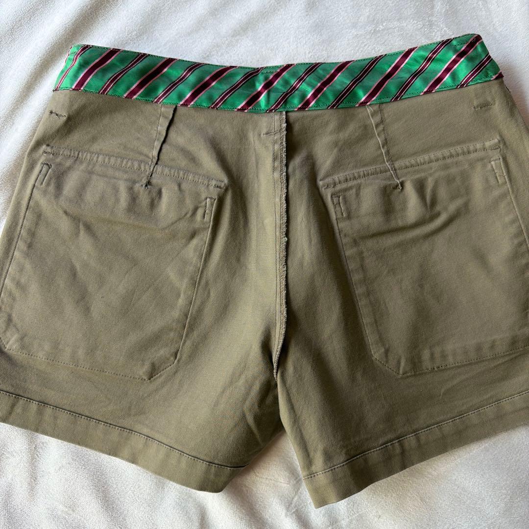 パーリーゲーツショートパンツ ロゴ刺繍付き