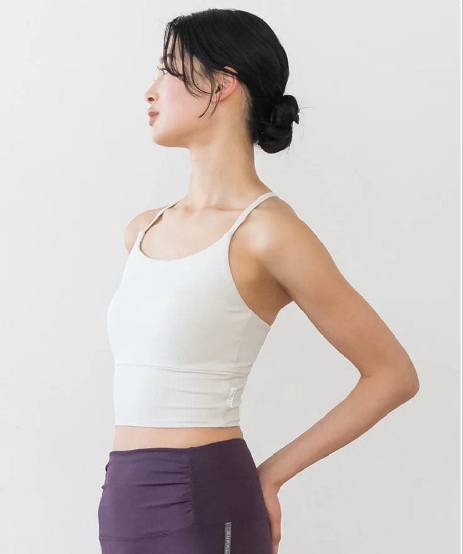 新品【SUKALA】バックツイストセパレートタンクトップ　ヨガウェア web限定