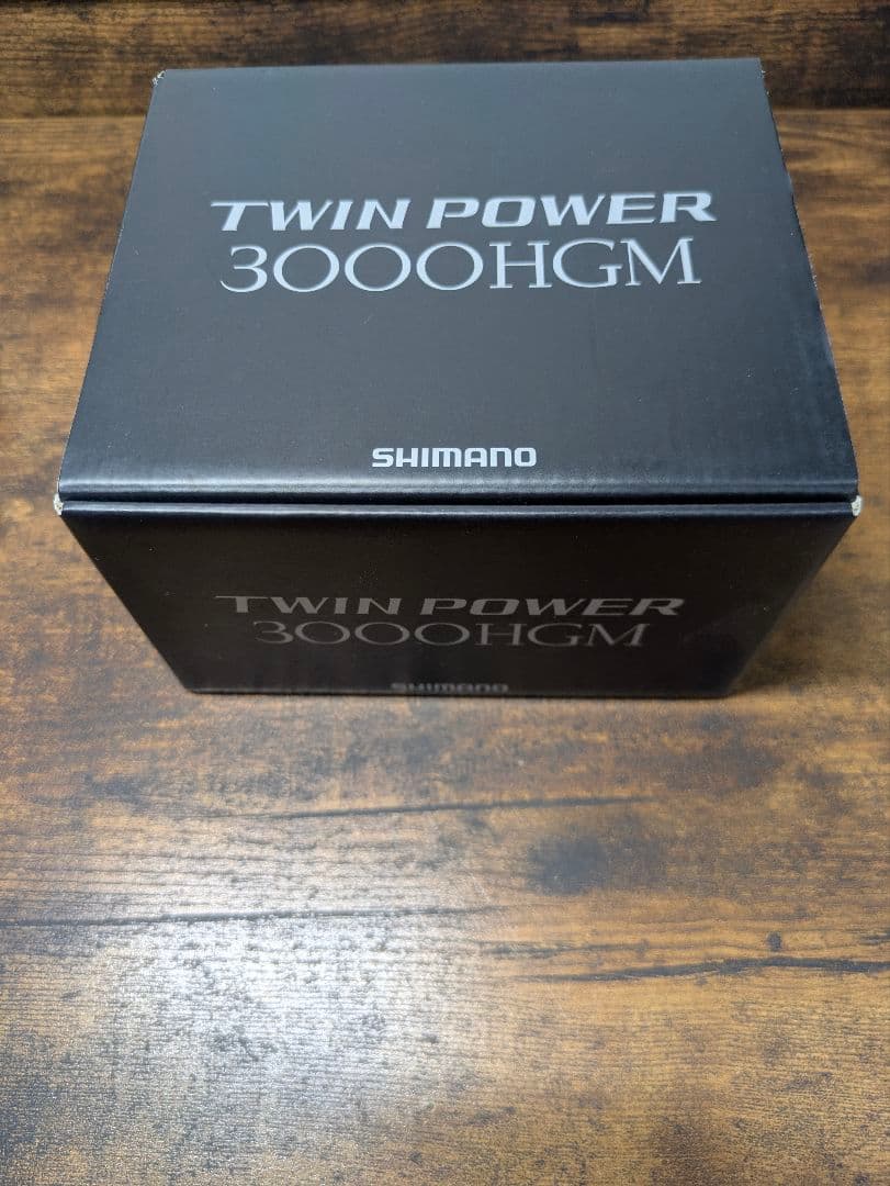 SHIMANO 　15 ツインパワー3000HGM　おまけ付き