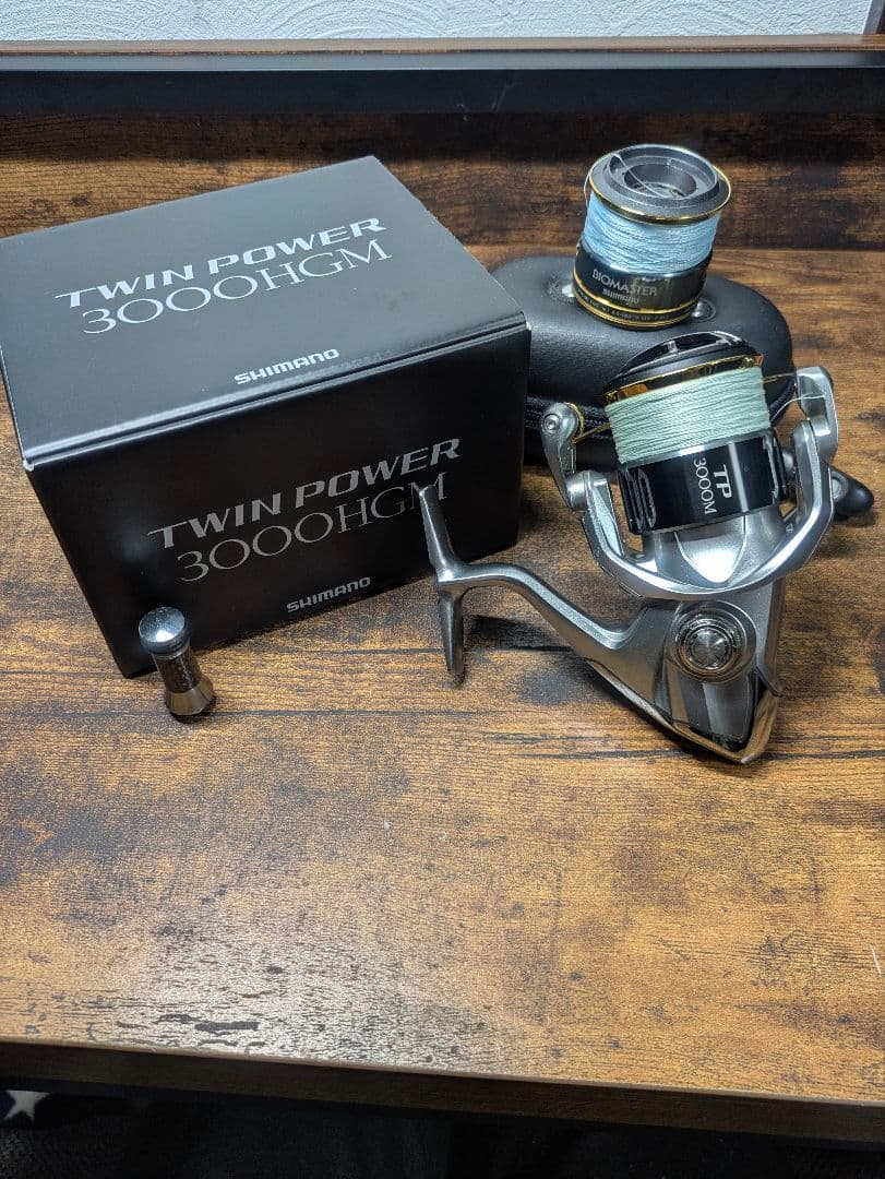 SHIMANO 　15 ツインパワー3000HGM　おまけ付き