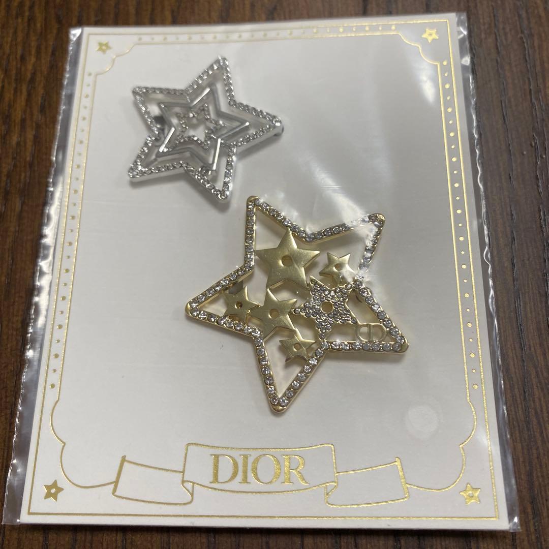 【新品未開封】DIORディオール ヘアクリップ　2025 ホリデー スター