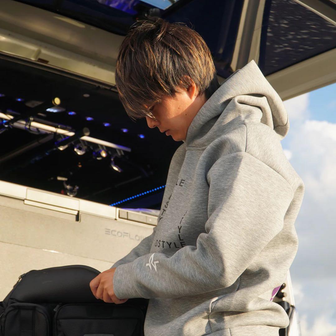 RADSTYLE 9.3oz ダンボールパーカー グレー　高橋優介