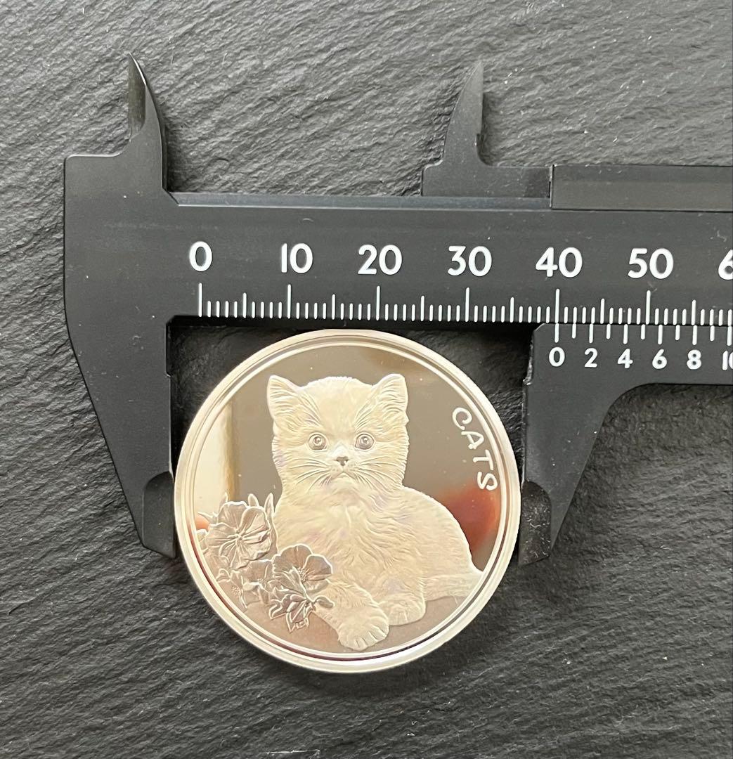 【新品•未使用】フィジー 2022年 『愛らしい猫』1オンス銀貨 ケース入り