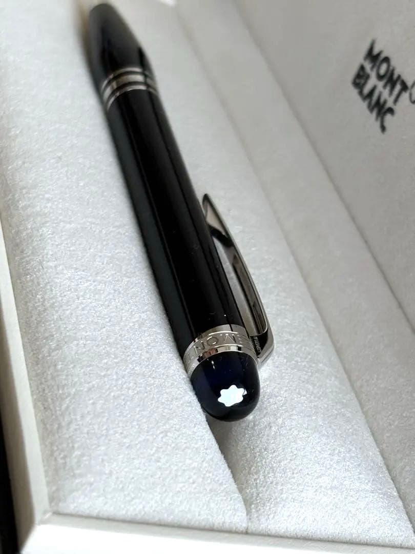 お値下げ★レフィル2本付きMontBlanc STARWALKER ボールペン